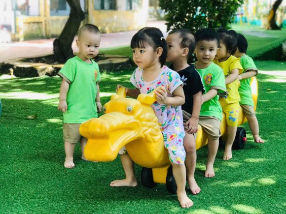 Mầm non