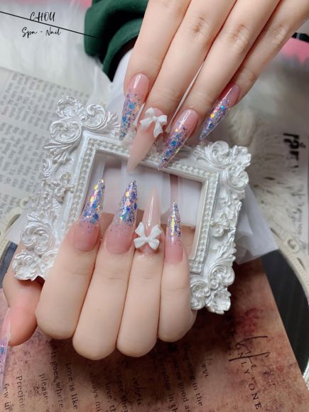 Làm nail