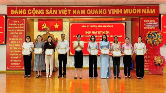 Mầm non