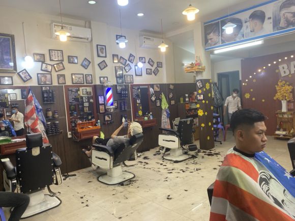 Salon làm tóc - Cắt tóc nam