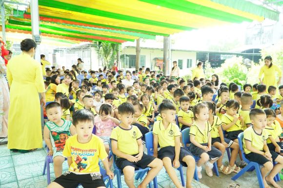 Mầm non