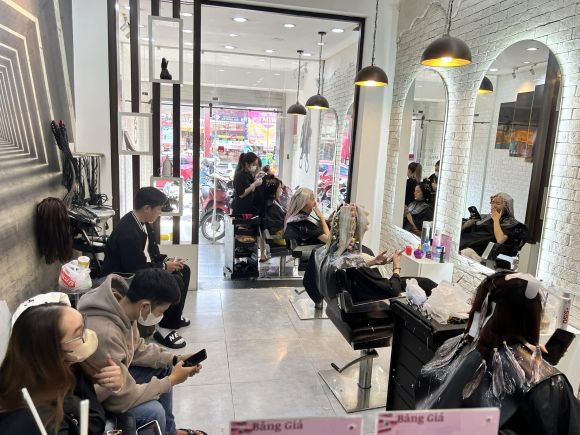 Salon làm tóc - Cắt tóc nam