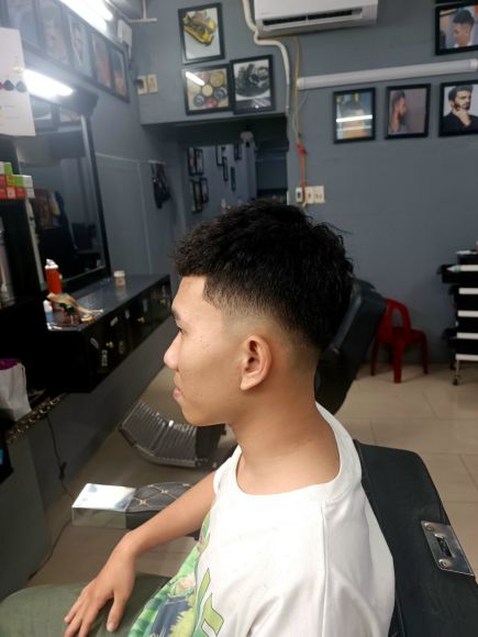Salon làm tóc - Cắt tóc nam