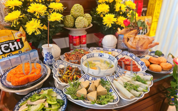 Trang trí gia tiên