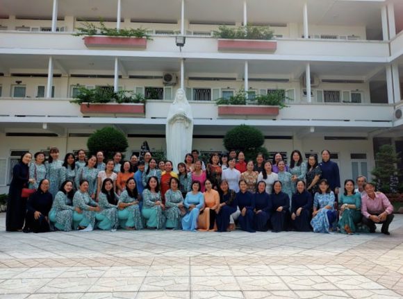 Mầm non