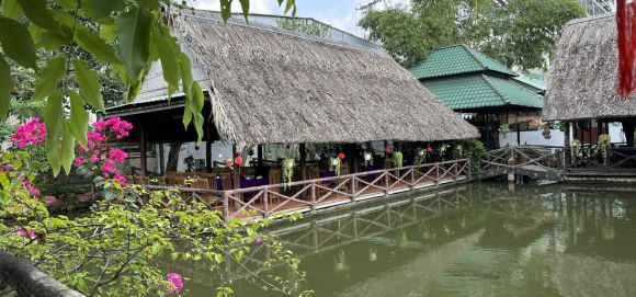 Ẩm thực