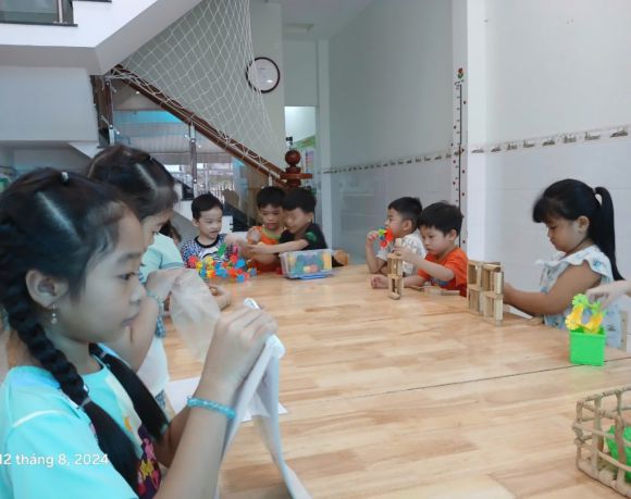 Mầm non
