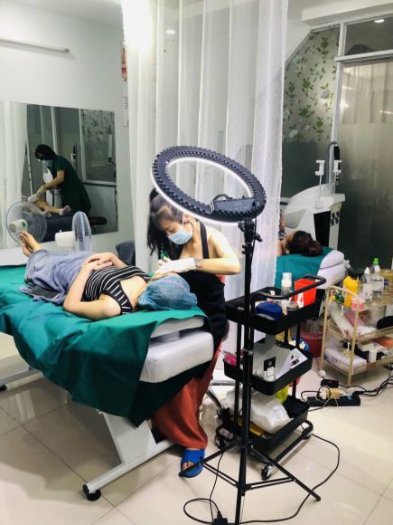 Mỹ phẩm
