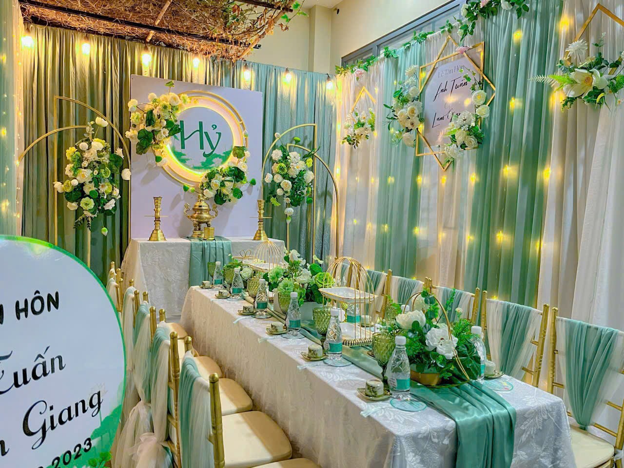 Mẫu trang trí gia tiên đẹp