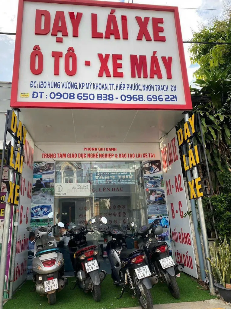 Top 3 Trung Tâm Dạy Nghề Lái Xe Uy Tín Tại Nhơn Trạch – Chất Lượng, Giá Hợp Lý