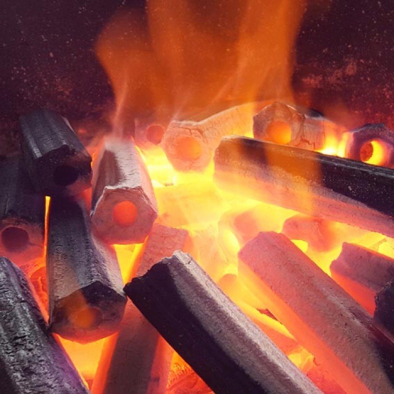 Khám Phá Top 3 Loại Than Củi Hàng Đầu Tại CỬA HÀNG THAN PHÁT MINH: Lựa Chọn Đáng Tin Cậy Cho Sự Sưởi Ấm