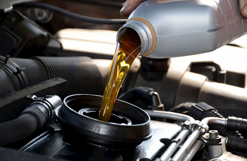 Top 3 Đơn Vị Dầu Nhớt, Dầu Công Nghiệp Uy Tín, Chất Lượng Tại TP.HCM