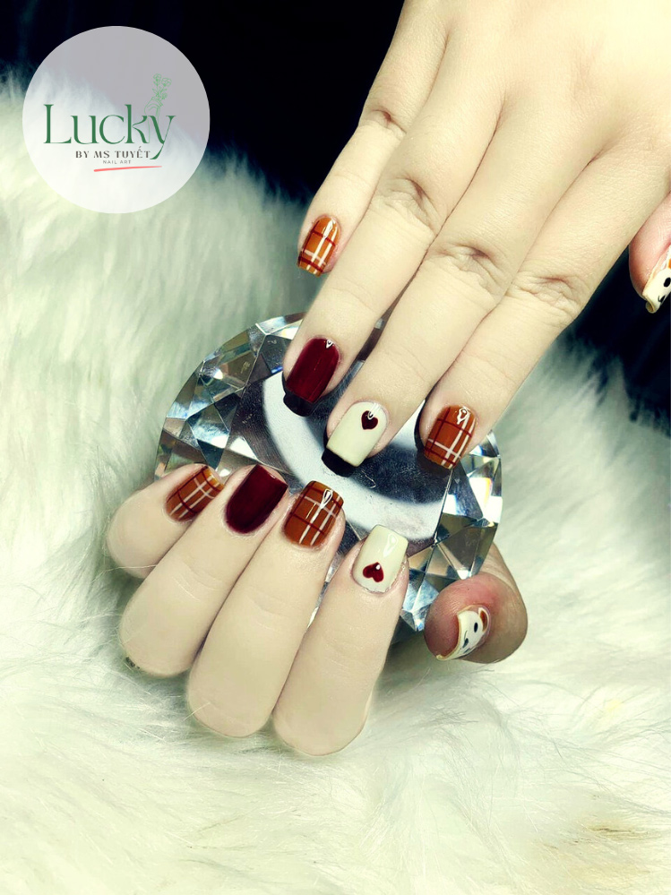 Top 3 Tiệm Nail Có Chất Lượng Dịch Vụ Cao Đáng Trải Nghiệm Ở Quận 1