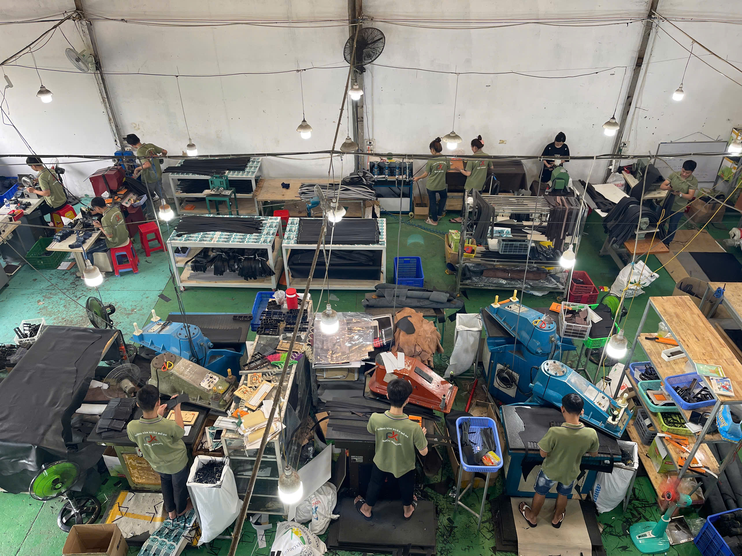 Top 3 Xưởng Chuyên Sản Xuất Thắt Lưng, Ví Da Bò Cao Cấp, Giá Cả Cạnh Tranh Tại TP.HCM