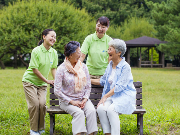 TOP 3 Trung Tâm Chăm Sóc Người Cao Tuổi Tại Bình Dương Uy Tín Nhất 2025