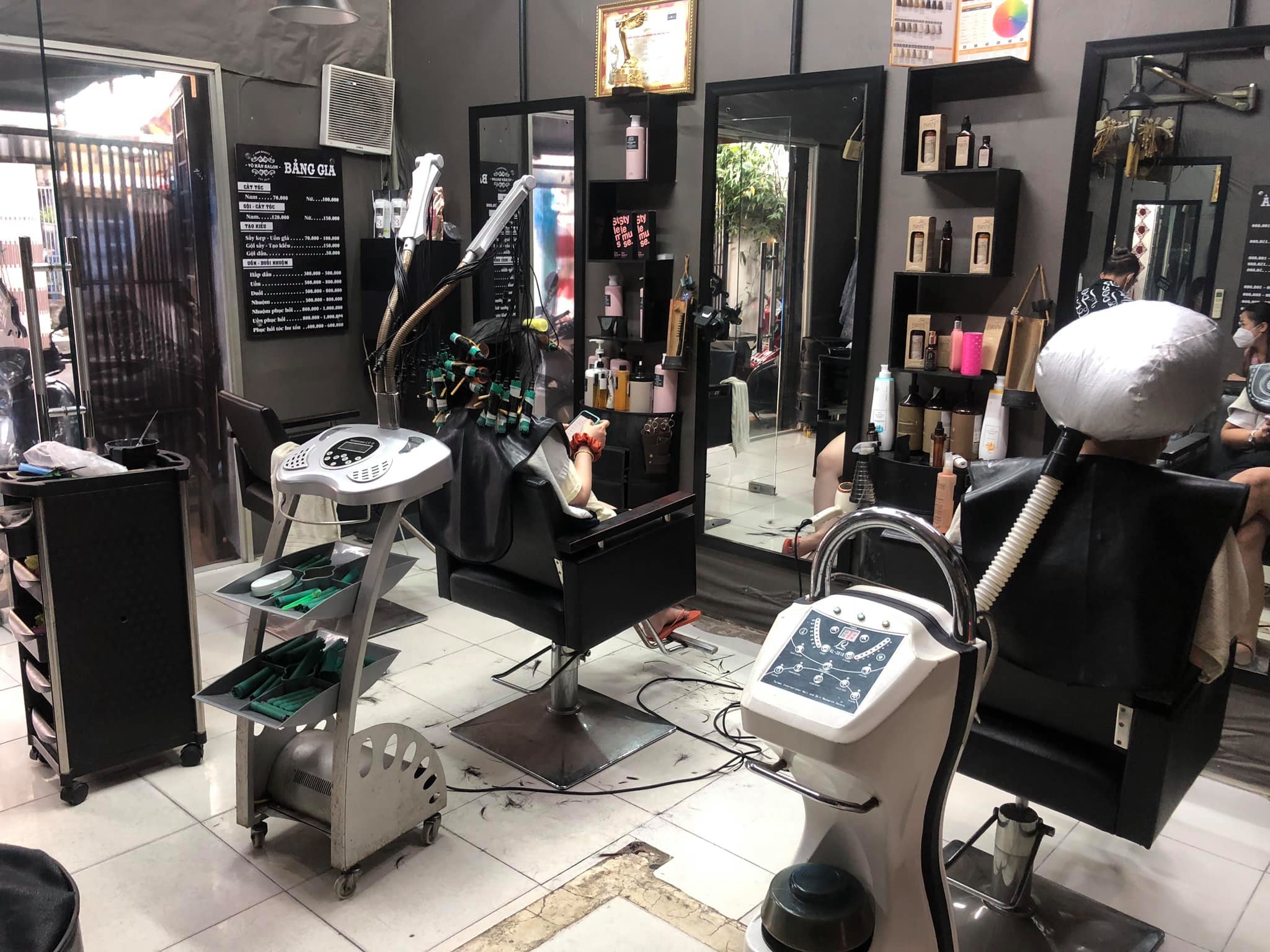 Top 3 Tiệm Làm Tóc Uy Tín Và Chất Lượng Nhất Tại Tân Bình