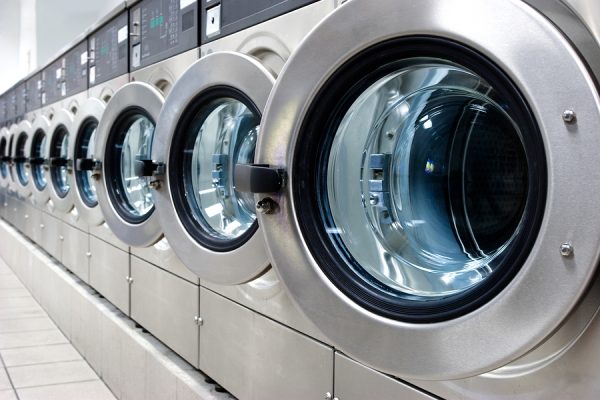 Dịch Vụ Giặt Ủi Cao Cấp Tại TP.HCM: Mây Trắng Laundry Cam Kết Sạch Sâu – Thơm Lâu – Bảo Vệ Sợi Vải