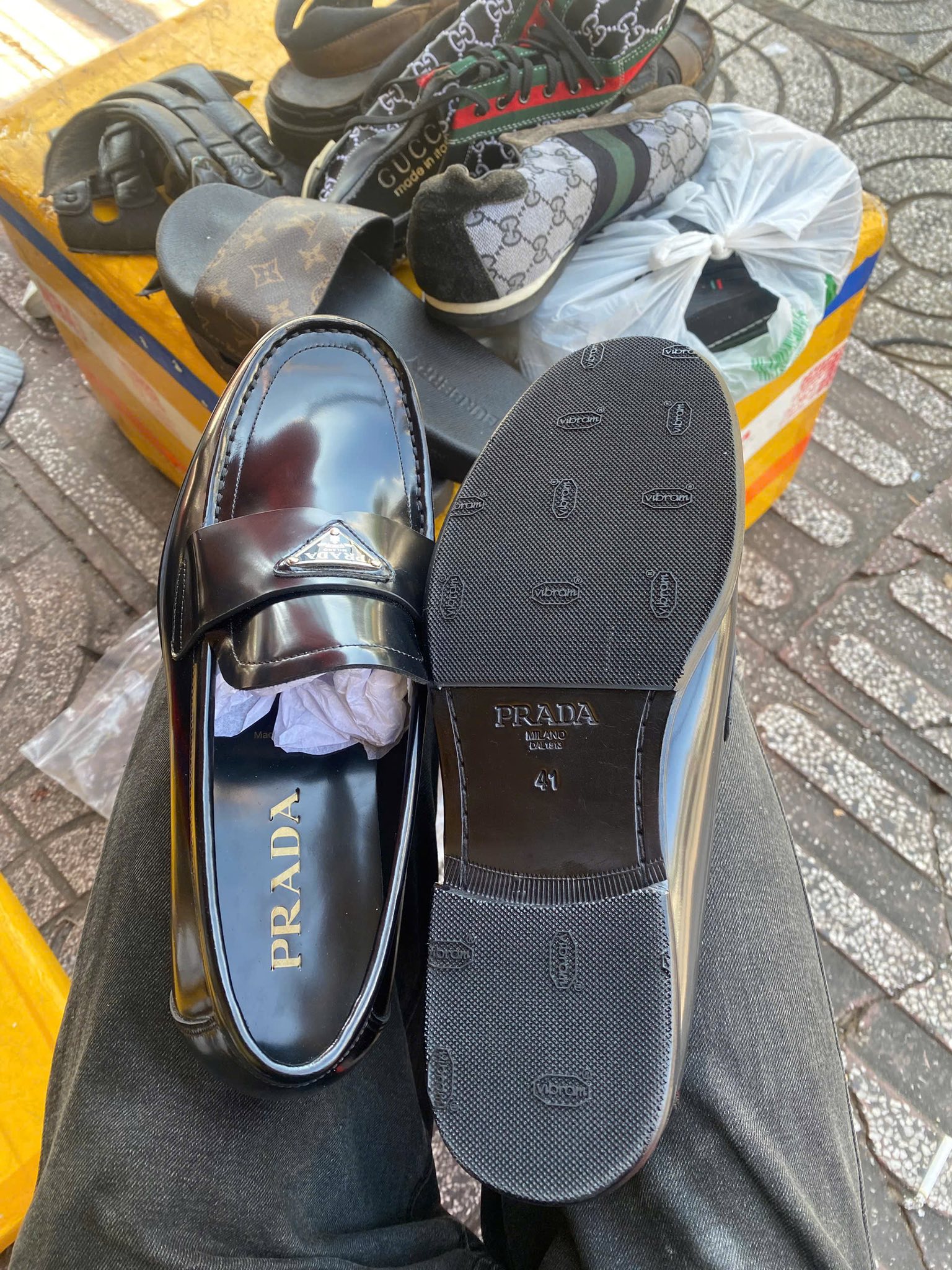 Top 3 Cửa Hàng Spa Vệ Sinh & Phục Hồi Giày Dép – Túi Xách Nam Nữ Uy Tín Tại Quận 3, TP. Hồ Chí Minh