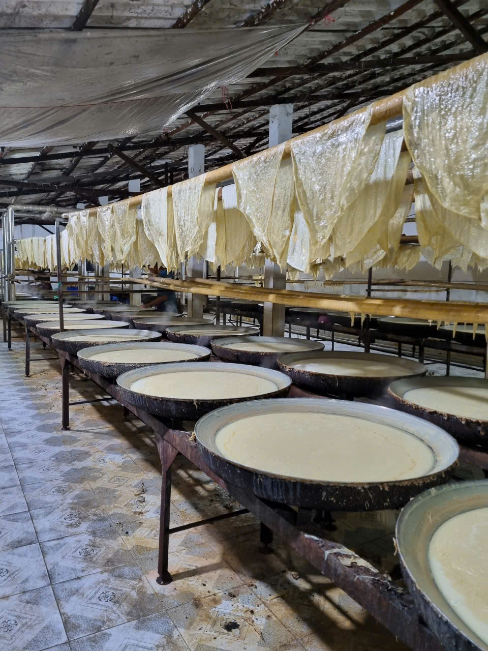 Top 3 đơn vị thi công dây chuyền sản xuất chế tạo tàu hủ ky bằng hơi nước uy tín nhất hiện nay