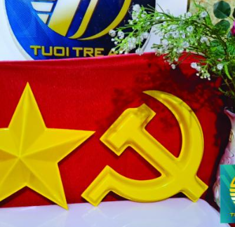 Top 3 đơn vị thi công sản phẩm Mica sao búa liềm chất lượng tại Tp. Hồ Chí Minh