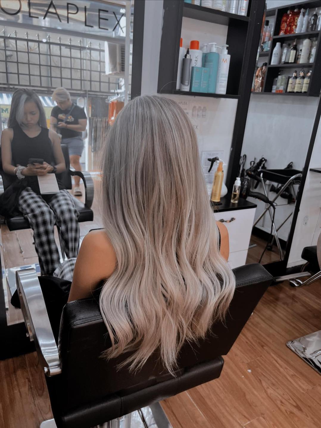 Từ Tóc Rối Bừa Đến Tóc Lôi Cuốn - Câu Chuyện Tận Hưởng Sự Thay Đổi Tại Salon Tóc Nữ
