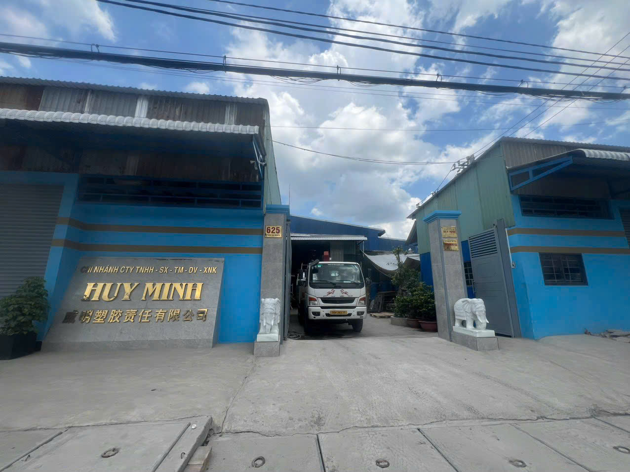 Top 3 Công Ty Sản Xuất Chai Lọ Nhựa Uy Tín Nhất Hiện Nay