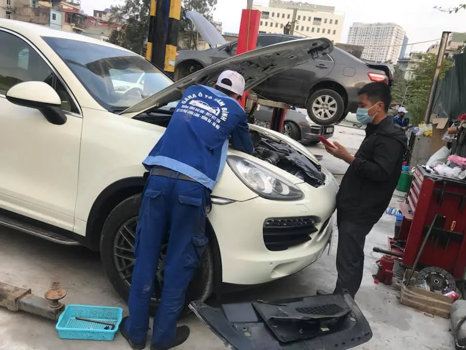 Top 3 Garage Ôtô Uy Tín và Chất Lượng ở Hóc Môn, TP.HCM