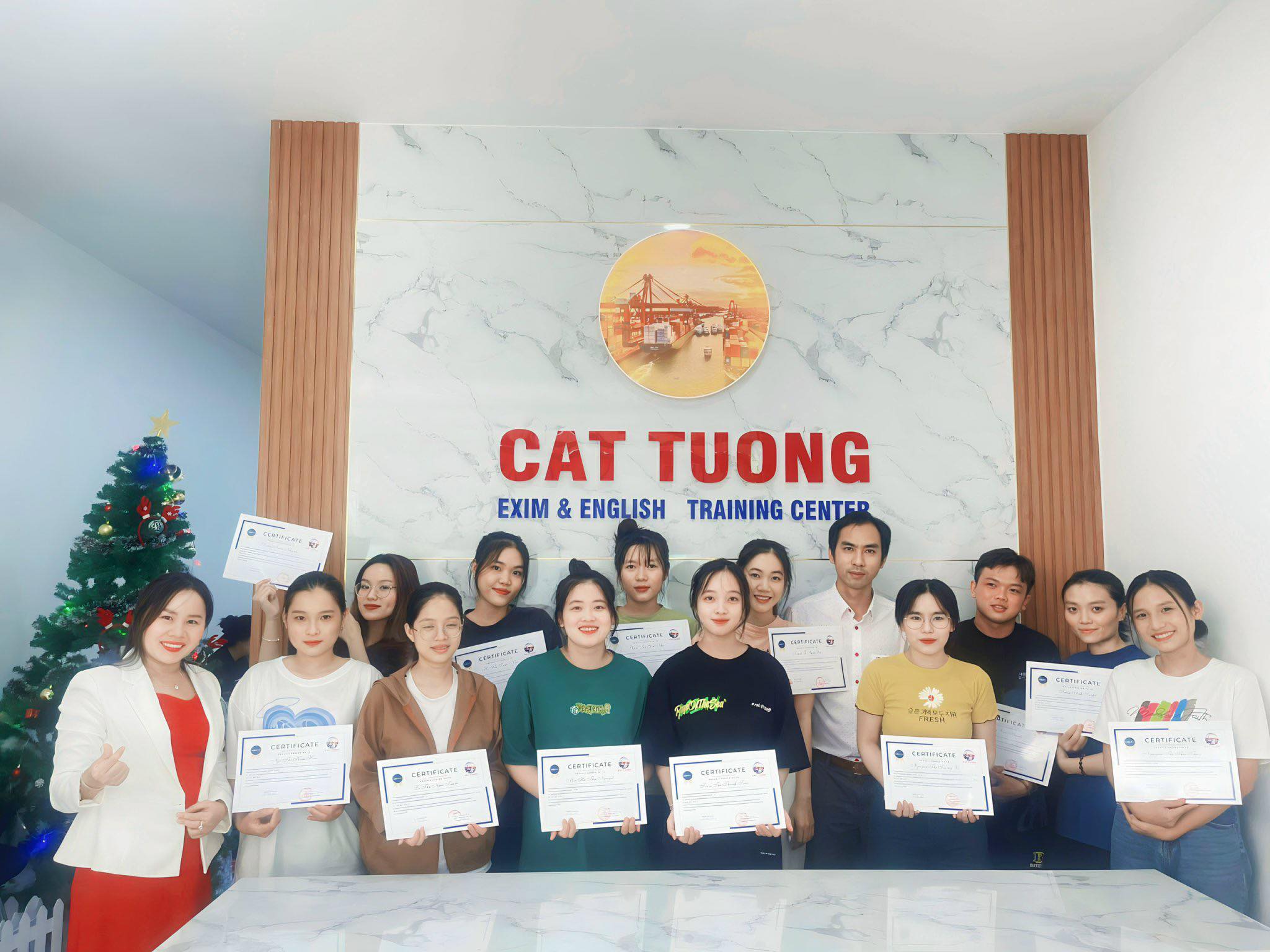 Trung Tâm Cát Tường - Chuyên Đào Tạo Xuất Nhập Khẩu và Logistics, Nâng Cao Năng Lực Chuyên Nghiệp