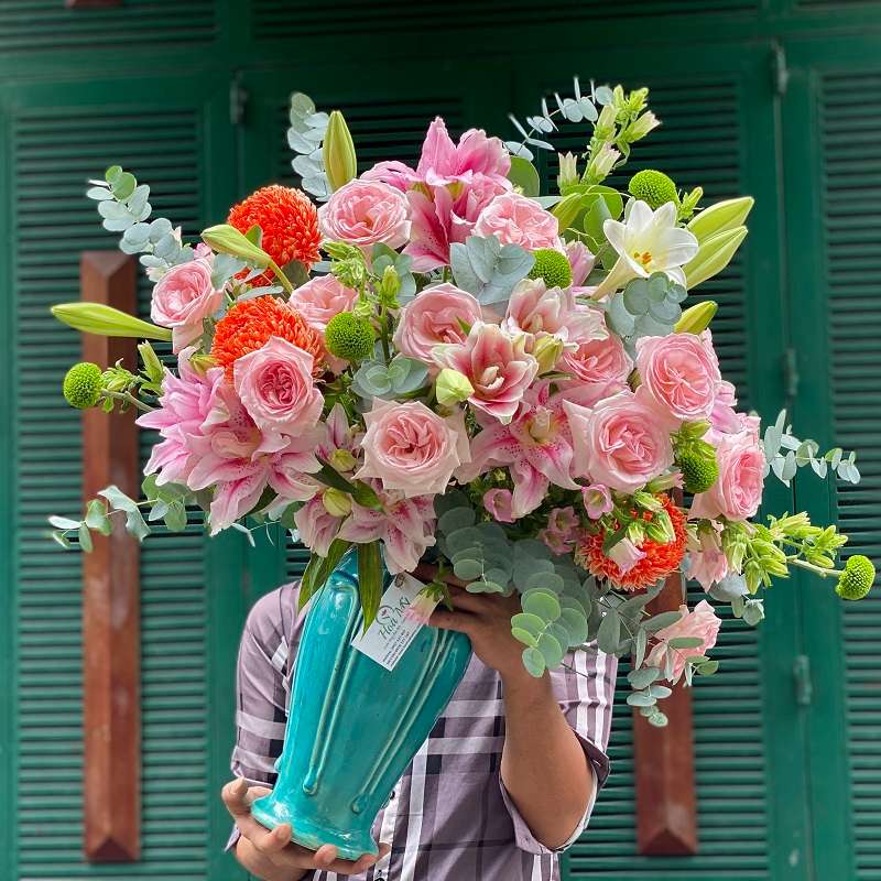 Hoa tươi và cảm xúc: Sự chia sẻ và giao thoa cảm xúc qua hoa