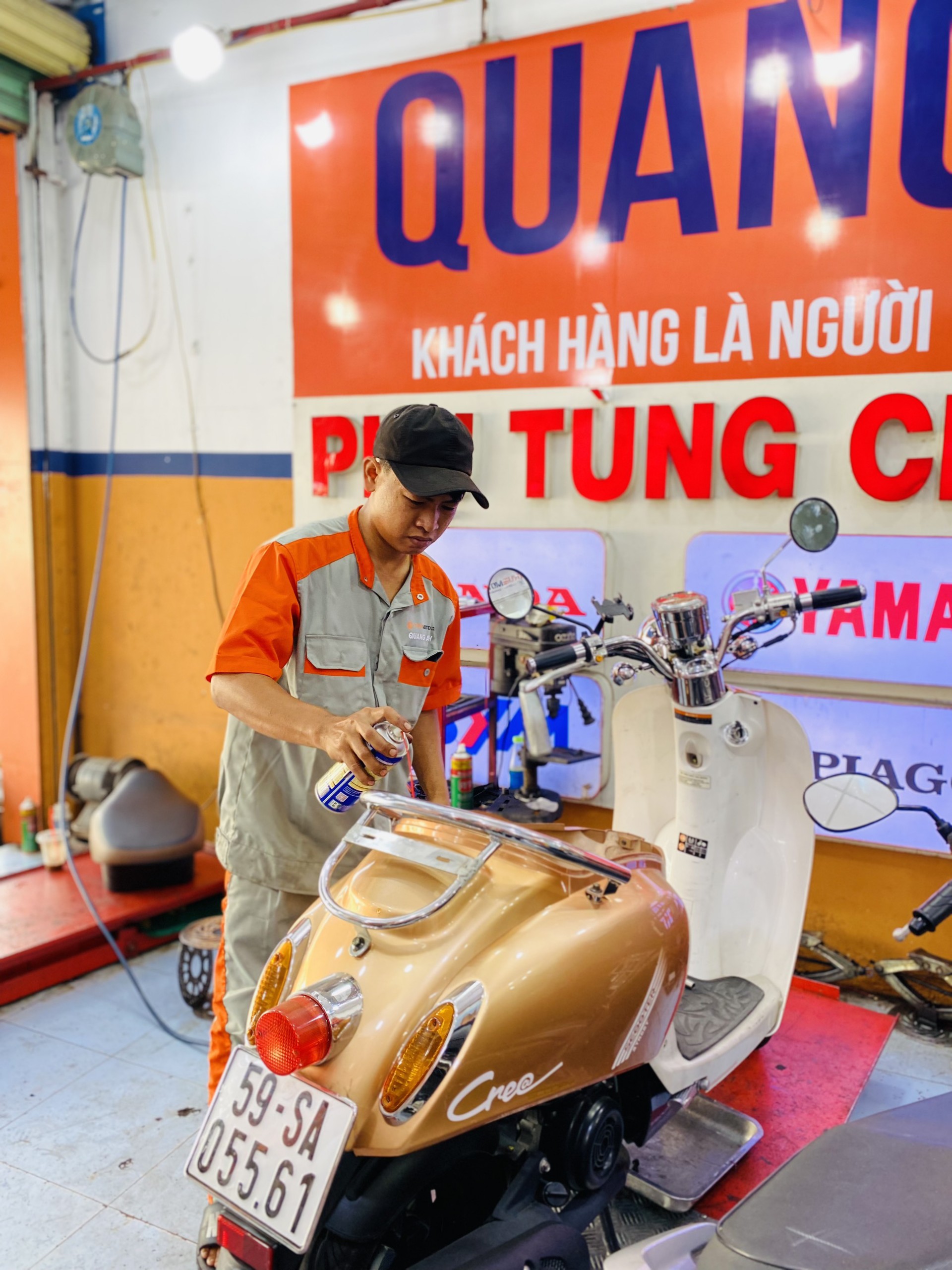 TOP 3 ƯU ĐIỂM NỔI BẬT VỀ ĐỘI NGŨ NHÂN VIÊN TẠI TRUNG TÂM BẢO HÀNH VÀ SỬA CHỮA XE MÁY QUANG ANH