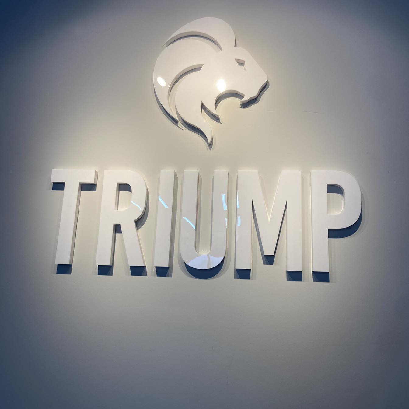 Top 3 Tiệm Cắt Tóc Nam Uy Tín Tại Quận 4 – Đẳng Cấp, Phong Cách & Dịch Vụ Chuyên Nghiệp Đẳng Cấp