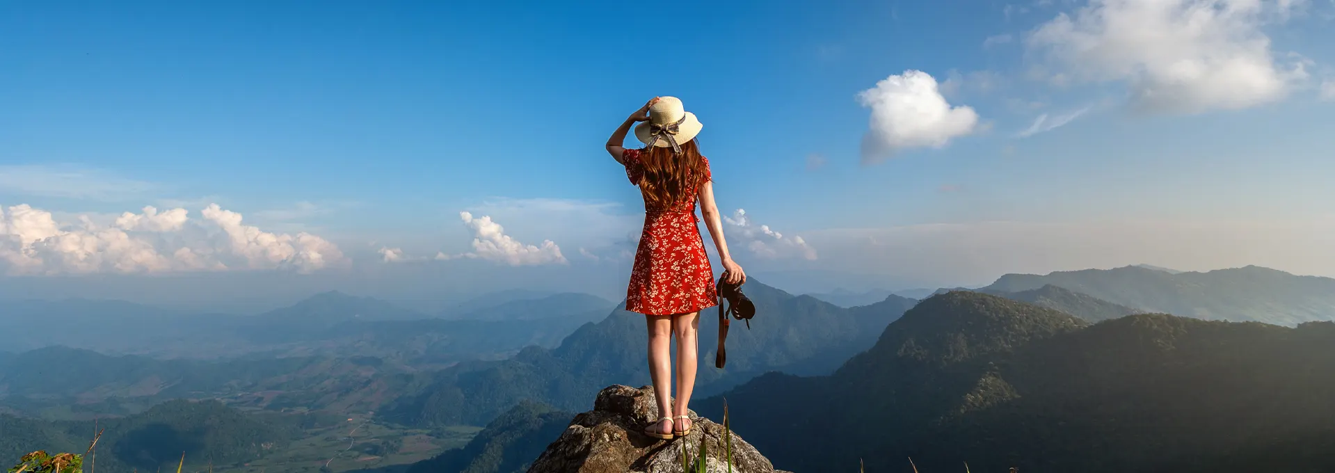 Top 3 Đơn Vị Tổ Chức Tour Du Lịch Cát Bà Uy Tín, Trải Nghiệm Đáng Giá