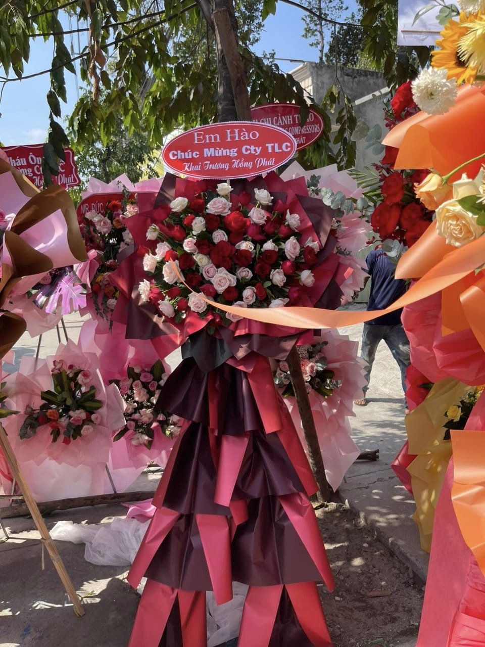 Top 3 Cửa Hàng Hoa Tươi Uy Tín Tại Dĩ An