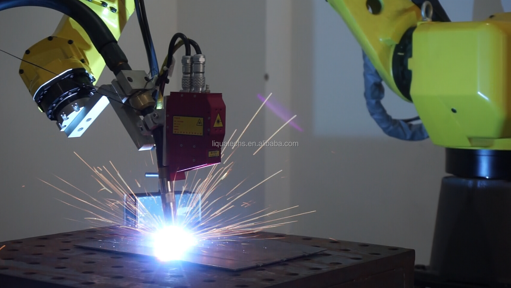 Robot công nghiệp là gì và có lợi ích như thế nào trong sản xuất