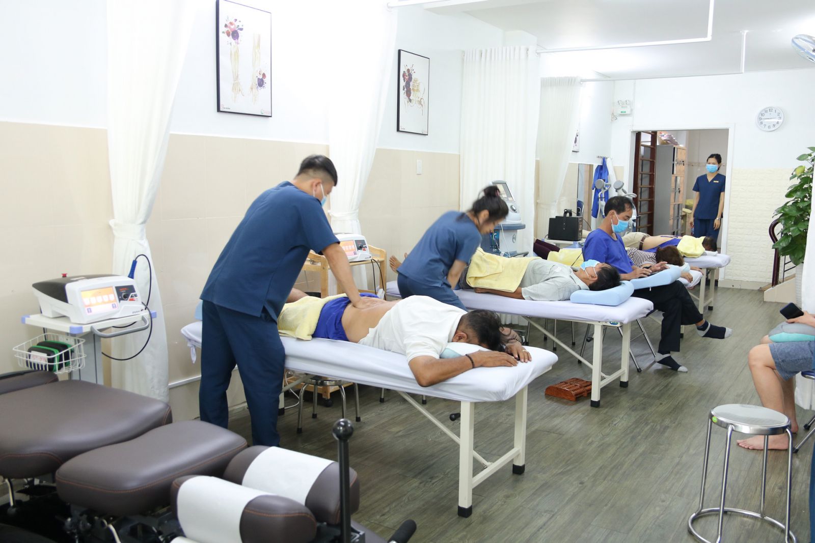 ⭐ TOP 3 PHÒNG KHÁM CHỮA TRỊ THOÁT VỊ ĐĨA ĐỆM UY TÍN – HIỆU QUẢ