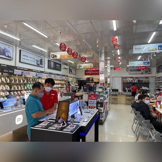 Cua-hang-dien-thoai-Cellphone-S-gan-day-15.jpg