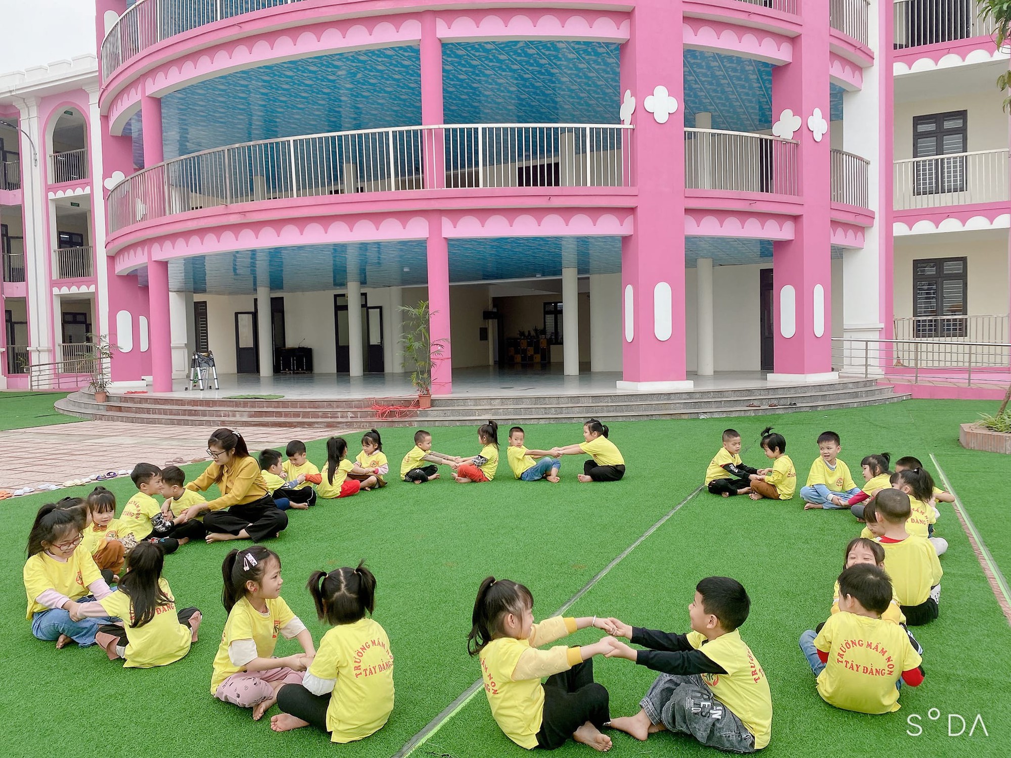 Mầm non