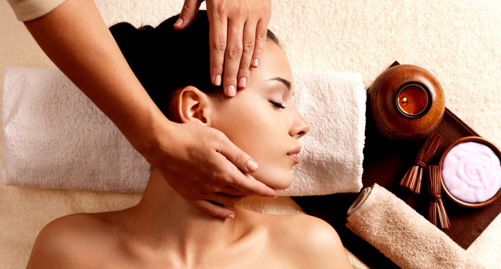 shiatsu-massage-1024x549.webp