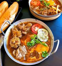 Khám Phá Top 3 Cửa Hàng Bán Bánh Mì Chảo và Lẩu Uy Tín Tại Bình Thạnh - Nơi Hội Tụ Hương Vị Độc Đáo