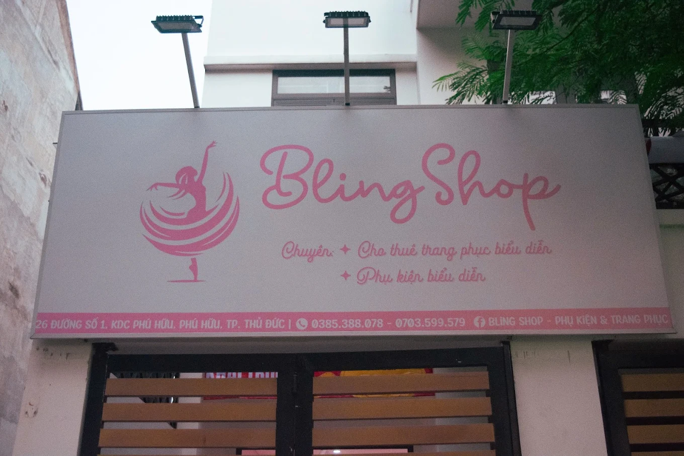 Top 3 Cửa Hàng Phụ Kiện & Trang Phục Đẹp, Uy Tín Tại TP.HCM