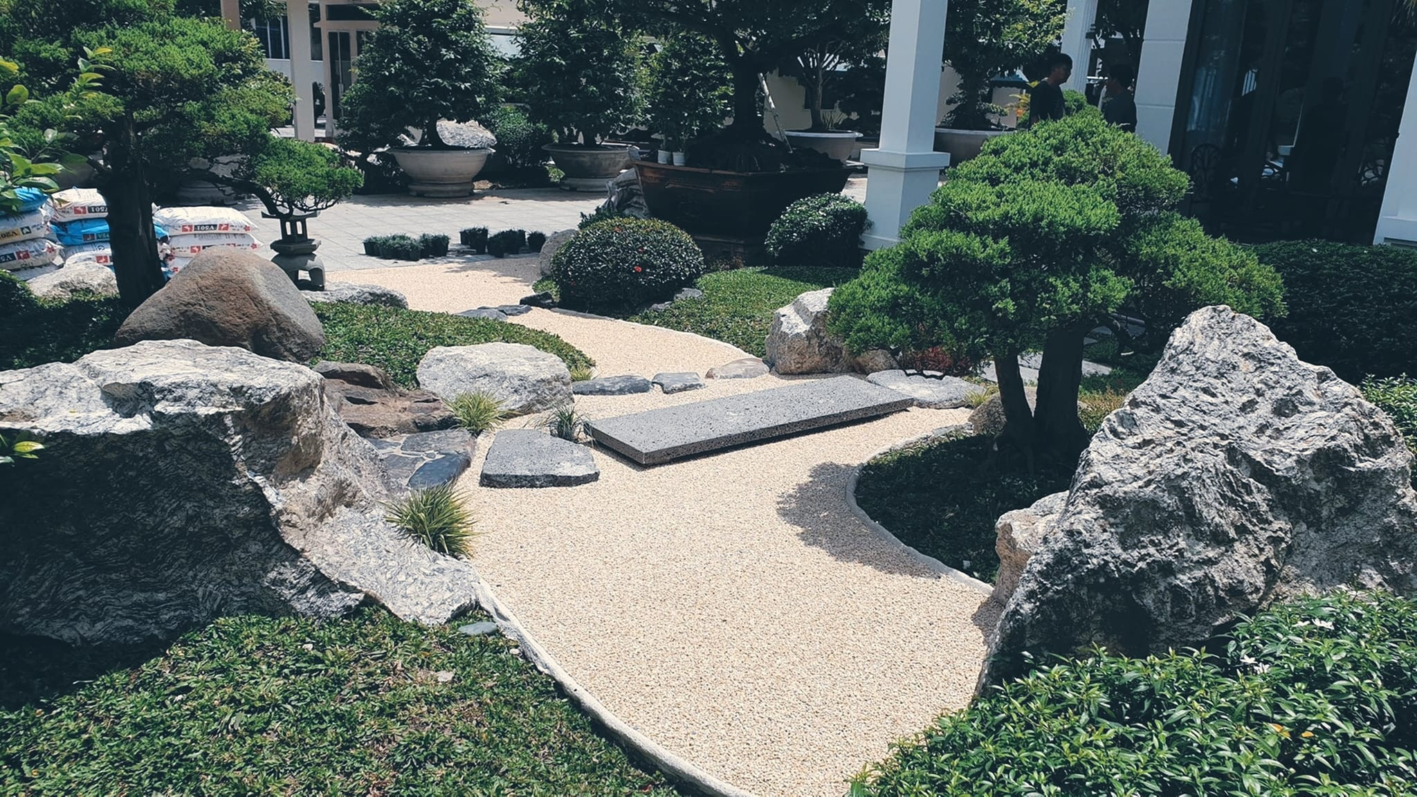 Phương Hà - Đơn Vị Chuyên Sản Xuất, Thi Công và Thương Mại Đá Tự Nhiên