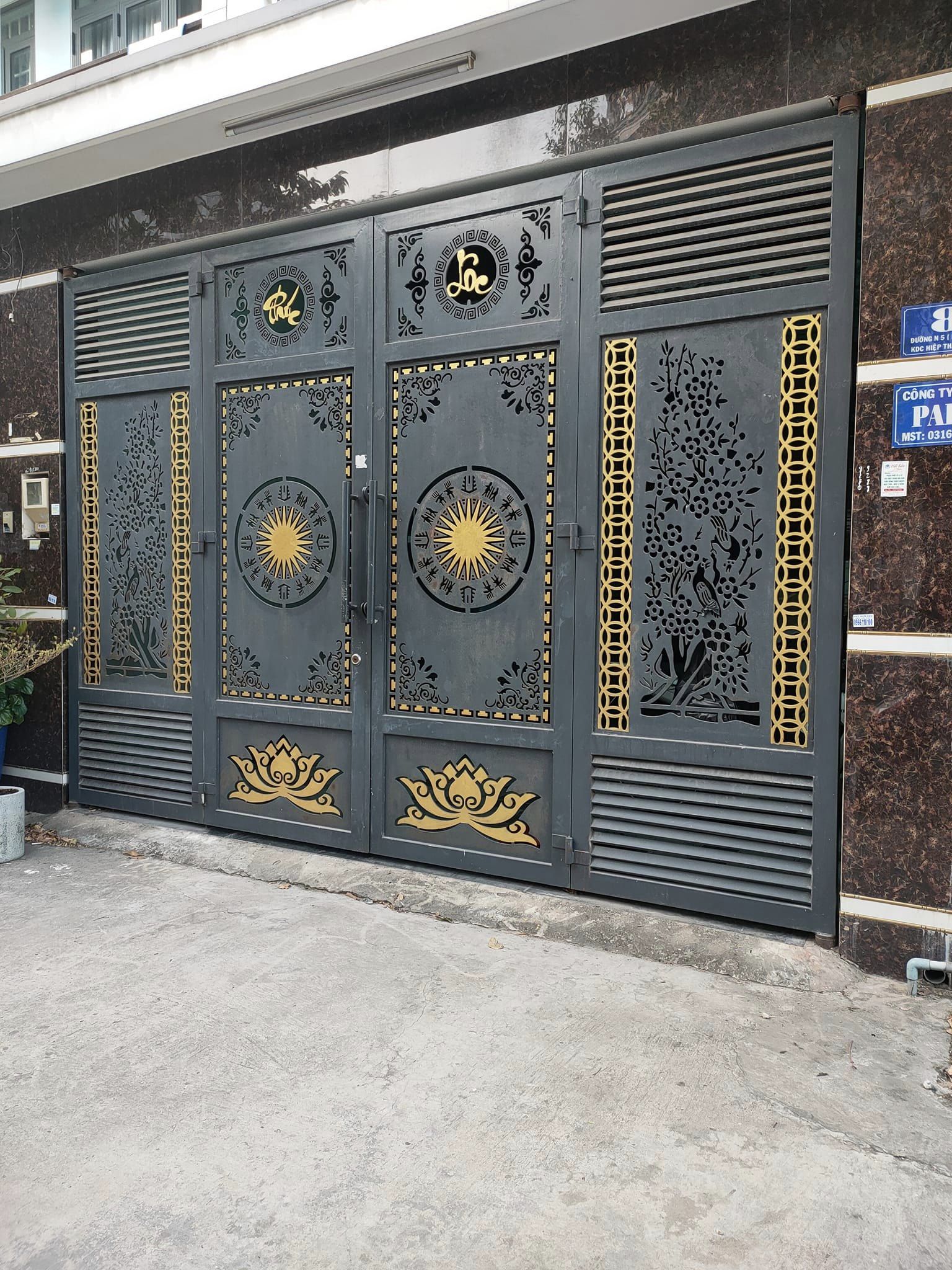 Top 3 Đơn Vị Chuyên Thi Công Cửa Sắt, Cửa Cuốn Uy Tín tại Hóc Môn